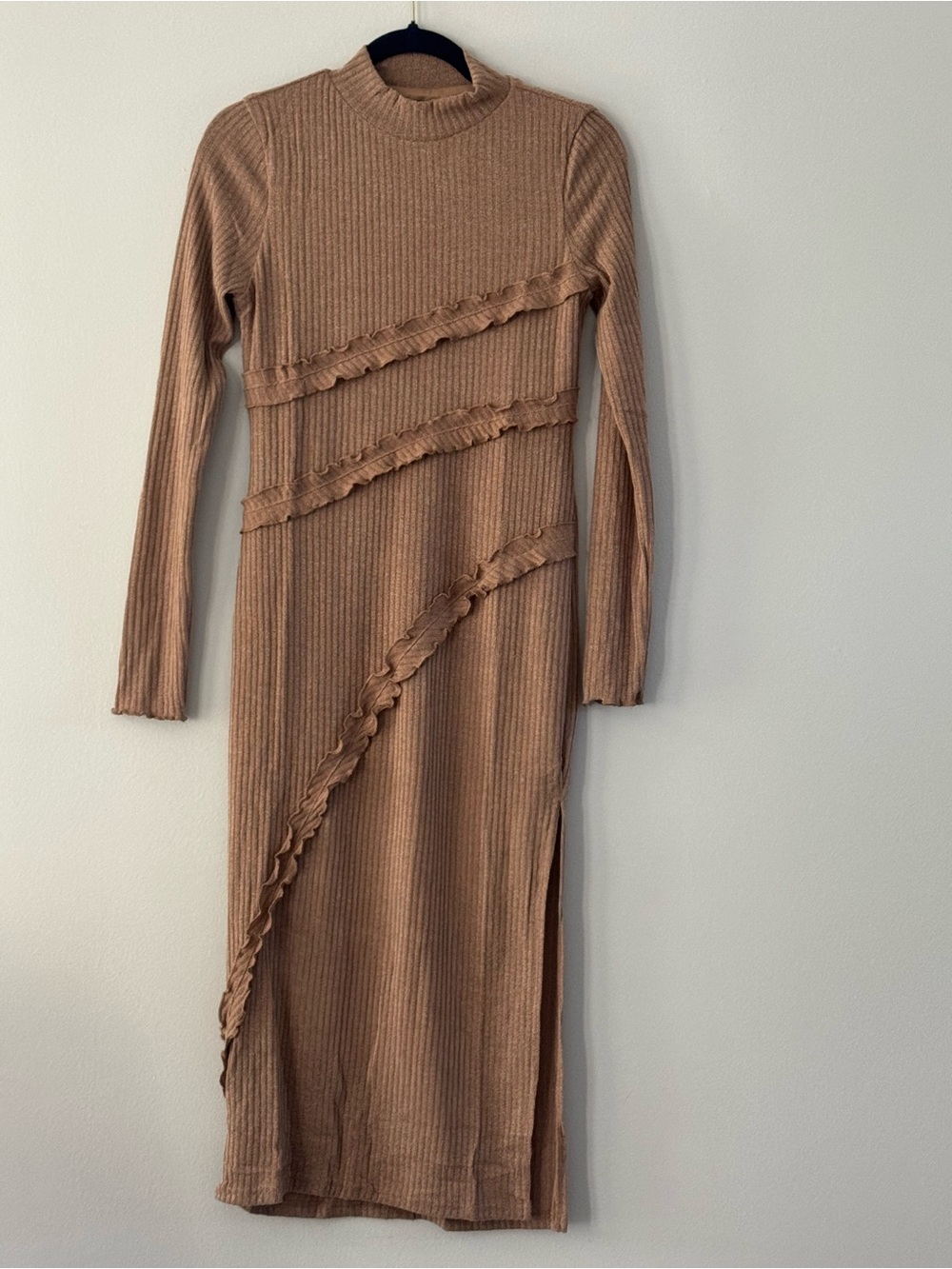 BNWTEndless Blu Ribbed Midi Dress with Diagonal Ruffle Accents - Tan